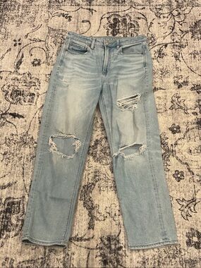 American Eagle Outfitters Mom Straight Jean